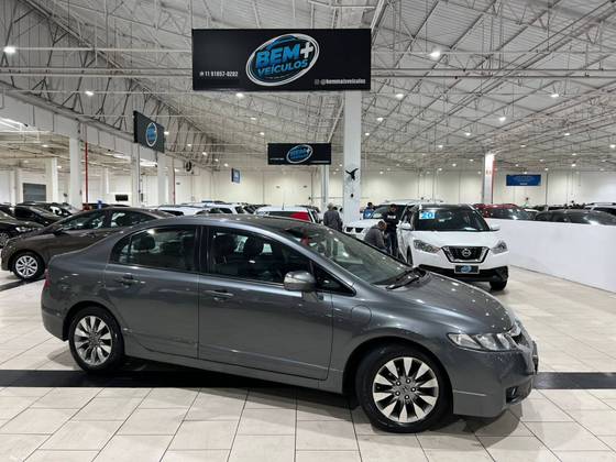 HONDA CIVIC 1.8 LXL SE 16V FLEX 4P AUTOMÁTICO HONDA CIVIC 1.8 LXL SE 16V FLEX 4P AUTOMÁTICO